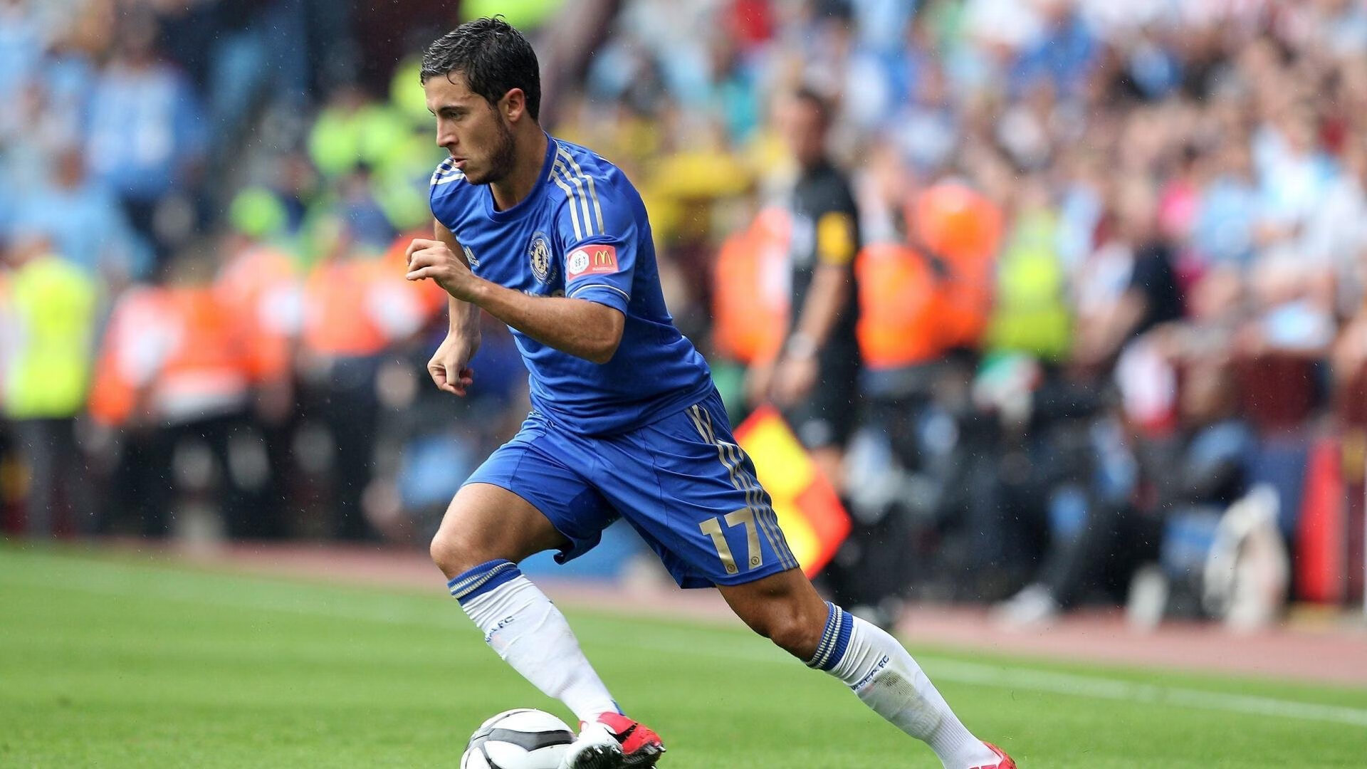 前段划水节奏快准稳，后段冲刺更从容，前划步后划步